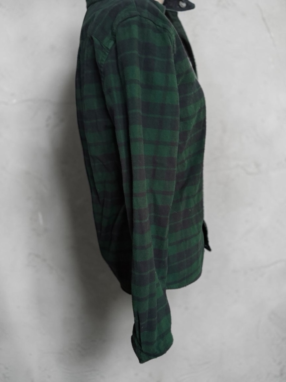 Kid’s Green/Blue Plaid Button-Down Shirt- Size Large - Picture 3 of 7